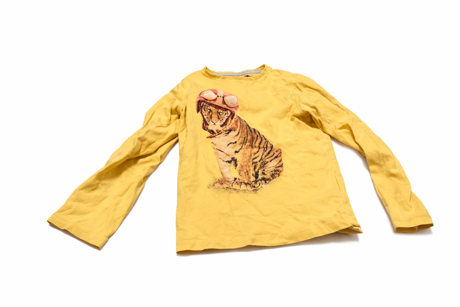 Tröja med en tiger med hjälm